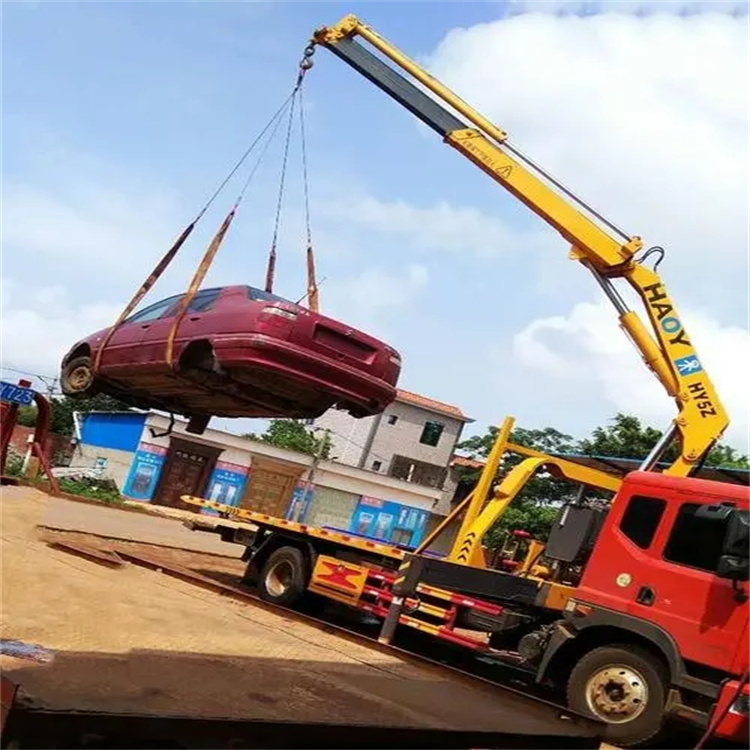 崇仁县吊车救援小汽车怎么吊