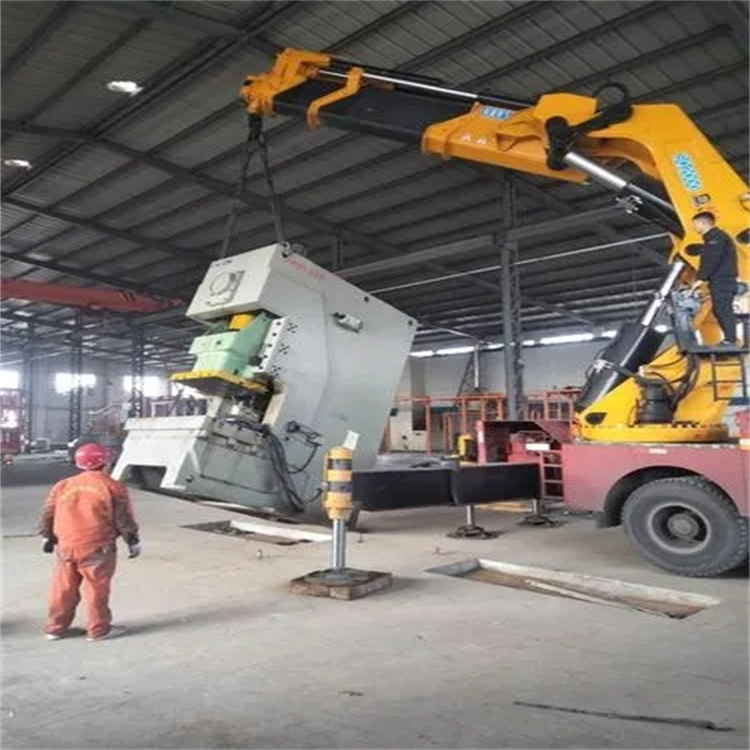 崇仁县80吨折臂吊车出租附近电话